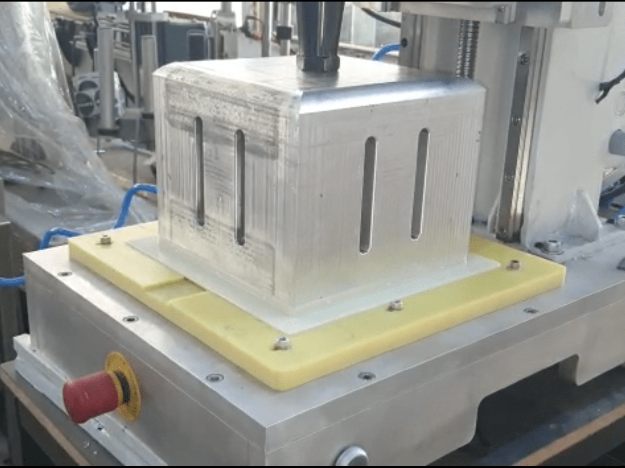 ultrasonic welding machine for plastic parts